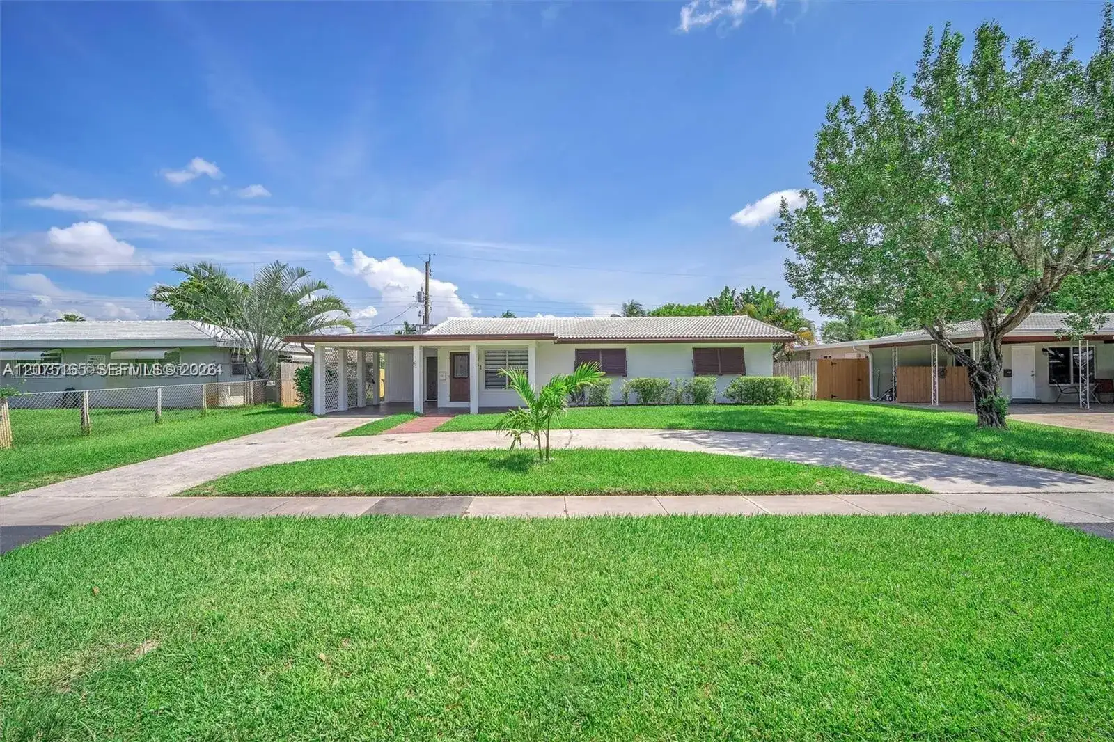 741 NE 8th St, Pompano Beach FL 33060 photo 4