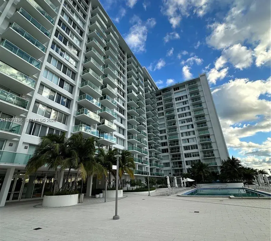 1000 West Ave # 215, Miami Beach FL 33139