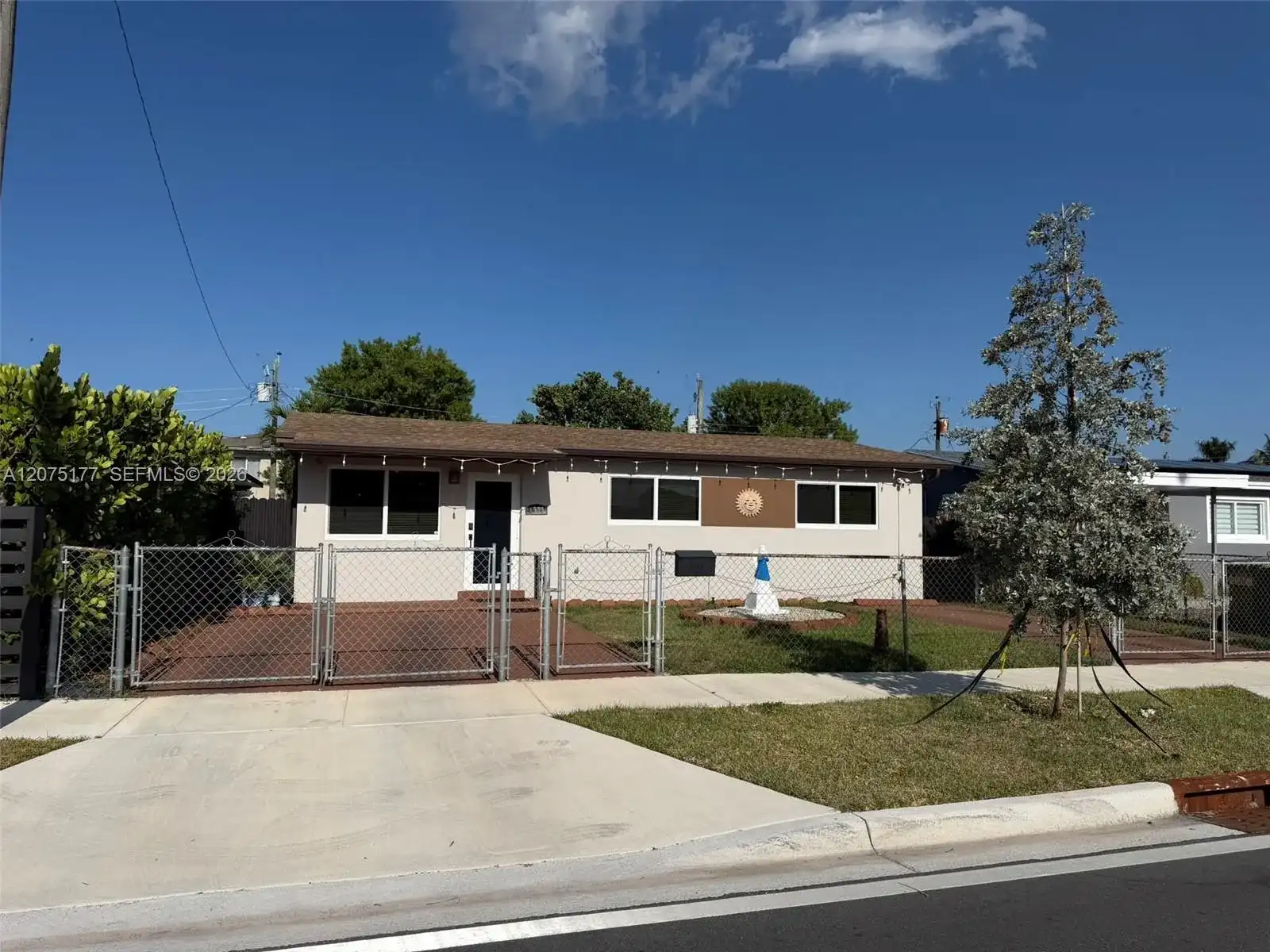 4585 E 9th Ln, Hialeah FL 33013