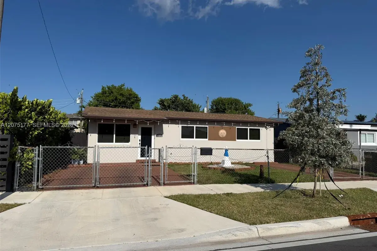 4585 E 9th Ln, Hialeah FL 33013
