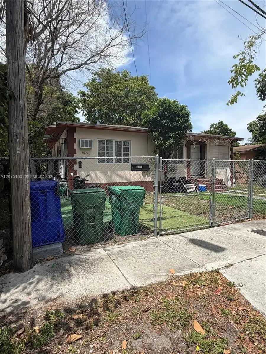 1075 NW 28th St, Miami FL 33127 photo 3