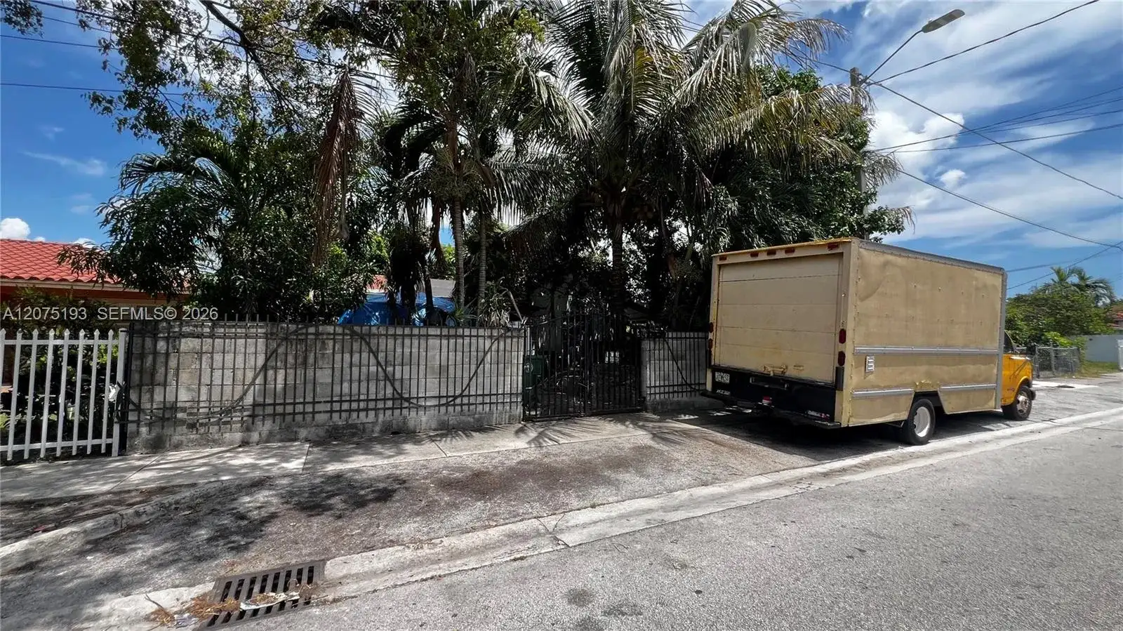 1531 NW 59th St, Miami FL 33142 photo 4