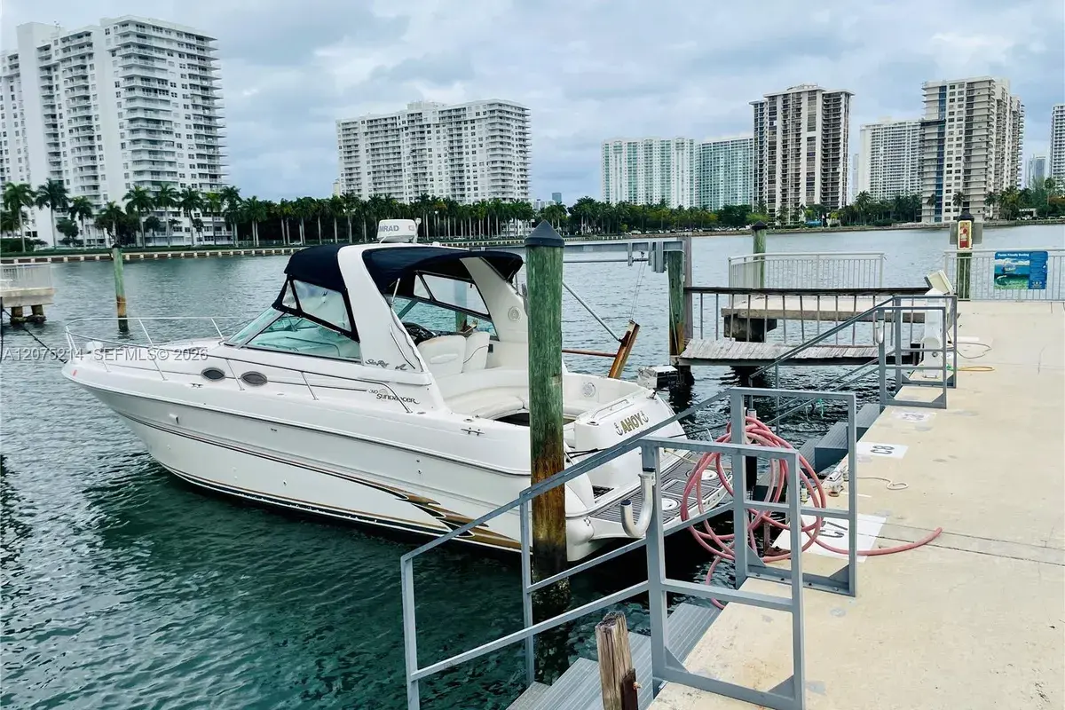18081 Biscayne Blvd *BOAT SLIP C-8, Aventura FL 33160