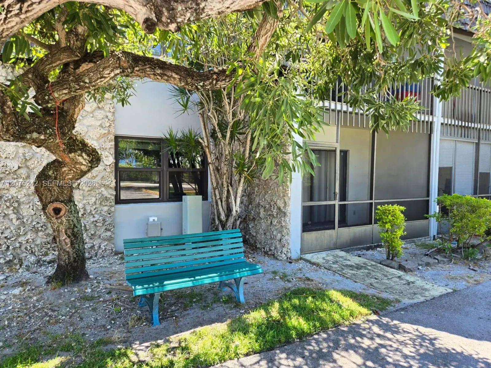 3105 Oakland Shores Dr # J101, Oakland Park FL 33309