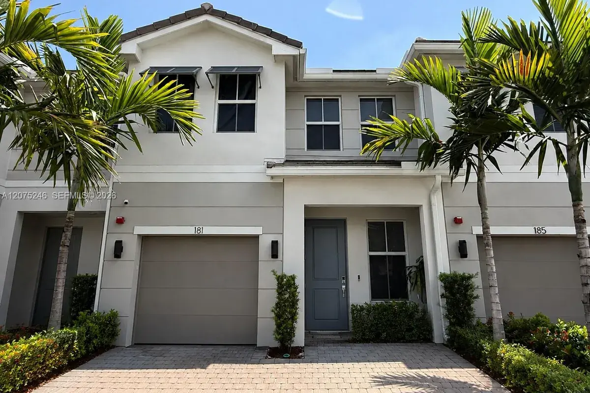 181 SW 170th Ave, Pembroke Pines FL 33027