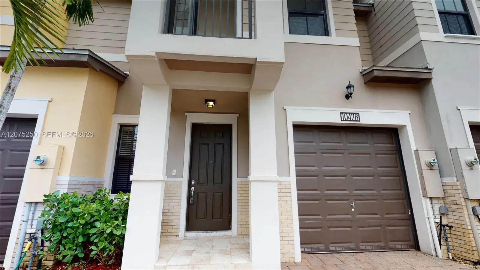 10428 NW 61st St, Doral FL 33178