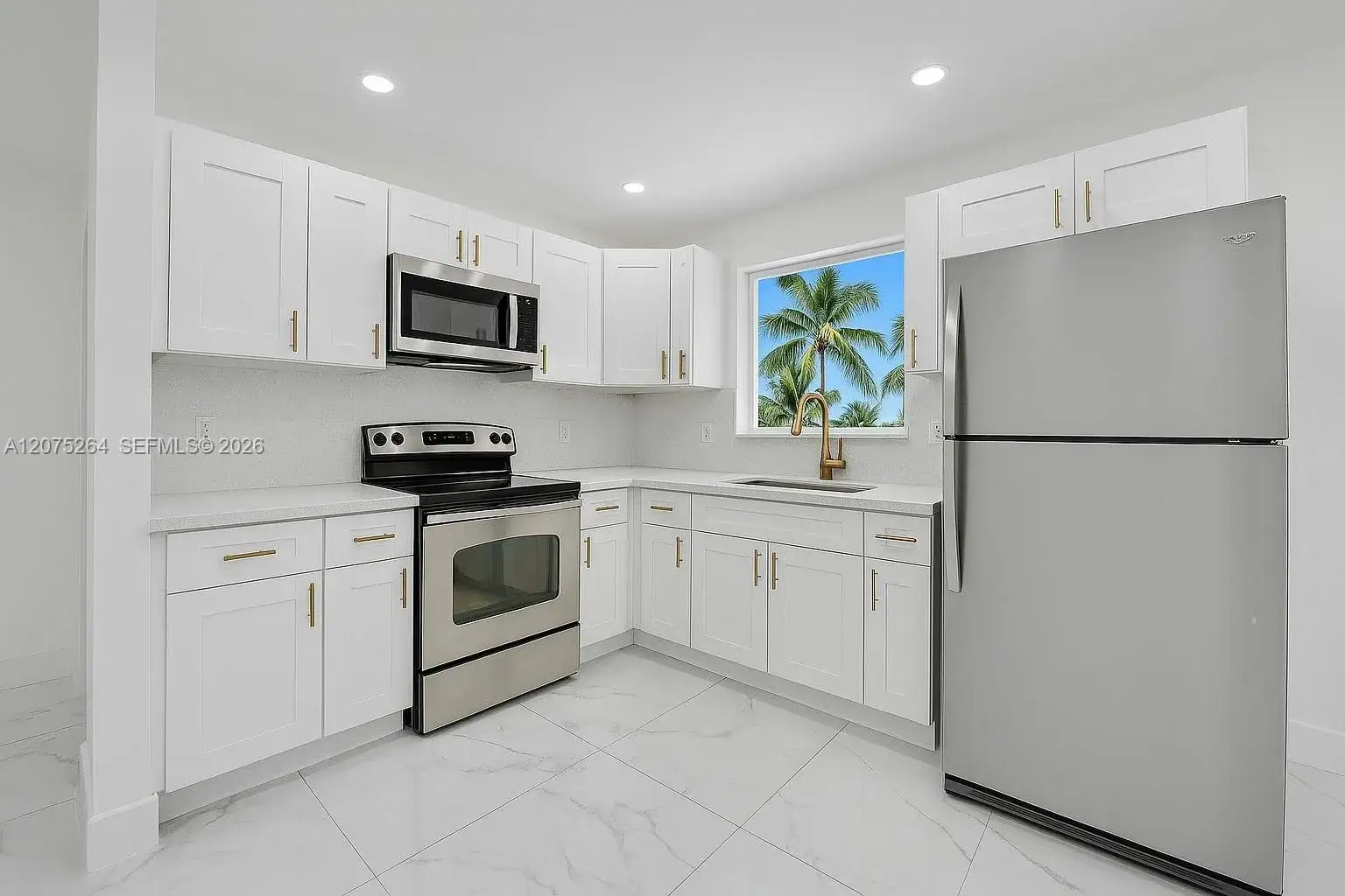 105 NW 14th Way # 0, Dania Beach FL 33004
