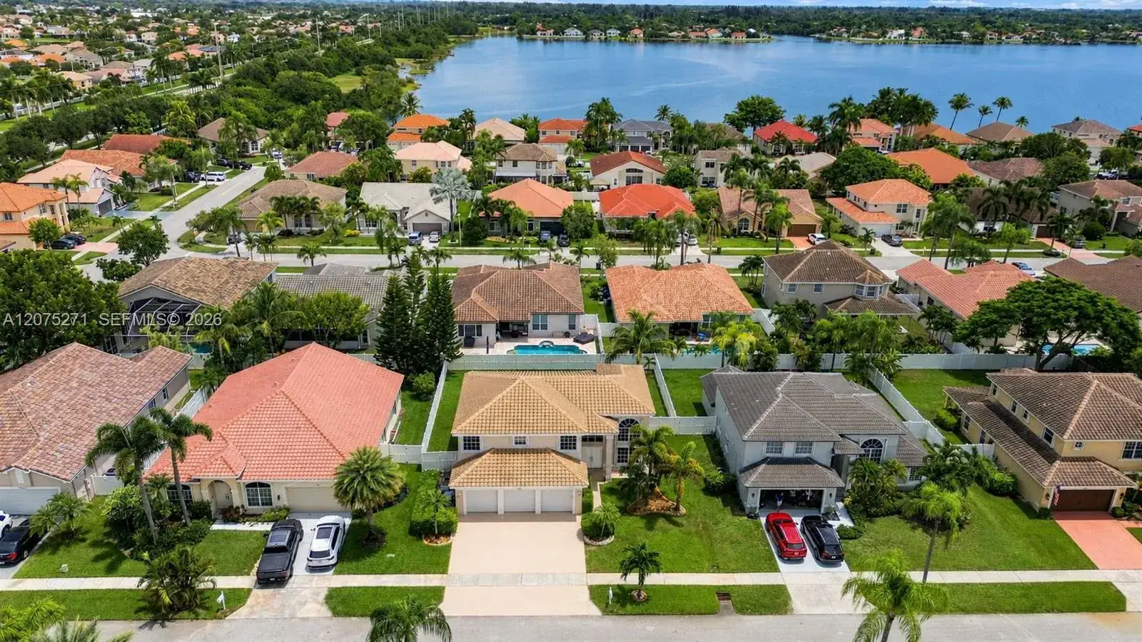 18341 NW 10th St, Pembroke Pines FL 33029 photo 4
