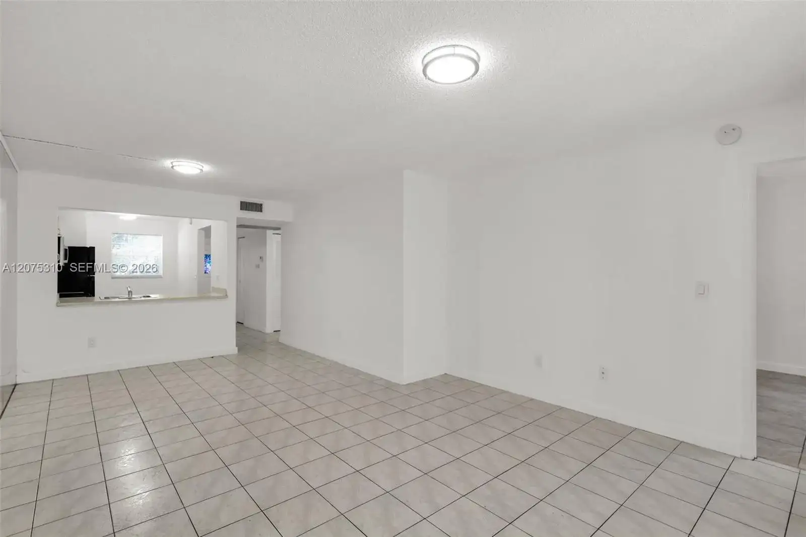 426 NE 210th Cir Ter # 2, Miami FL 33179 photo 5