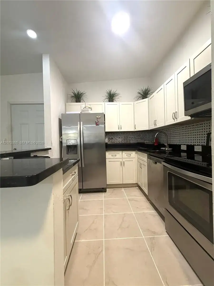761 NE 199th St # 202, Miami FL 33179 photo 5