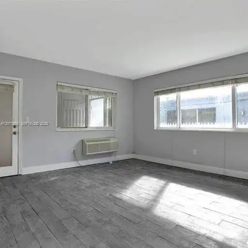 320 85th St # 8, Miami Beach FL 33141 photo 5