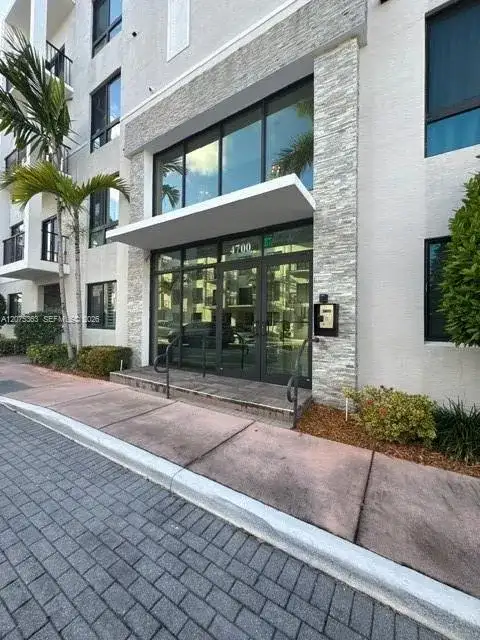 4700 NW 84th Ave # 31, Doral FL 33166 photo 2
