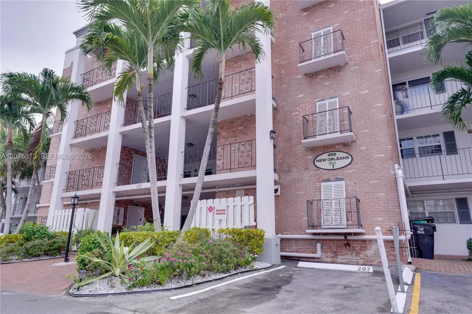 455 Paradise Isle Blvd # 402, Hallandale Beach FL 33009