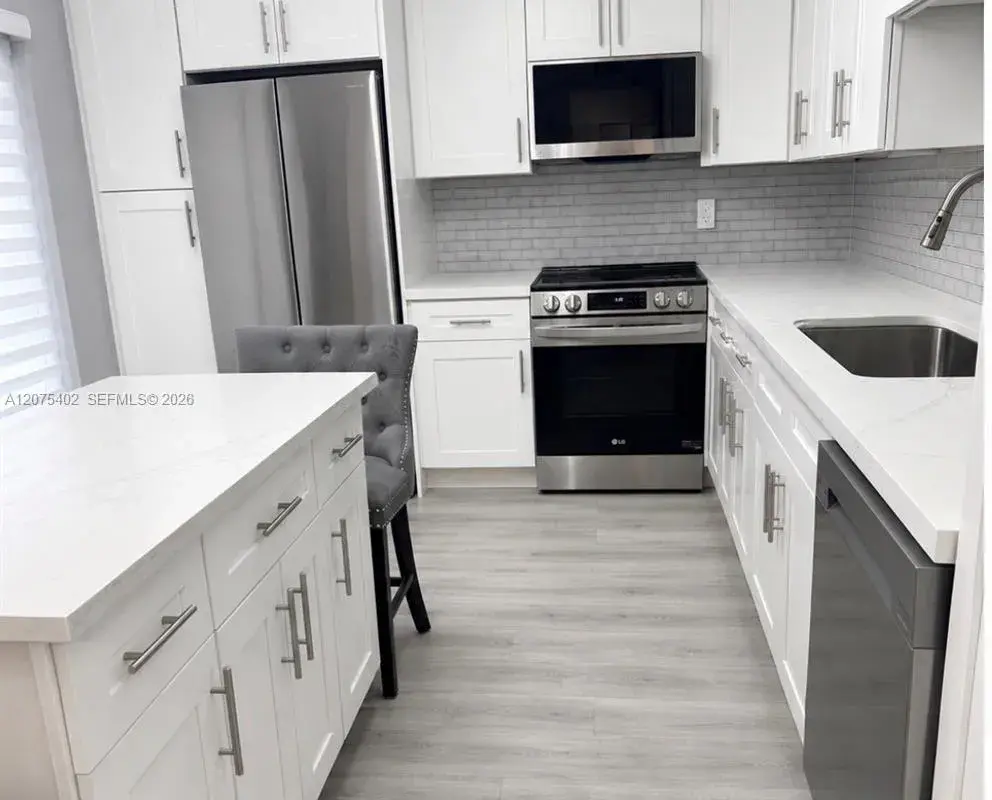 8212 S Coral Cir, North Lauderdale FL 33068