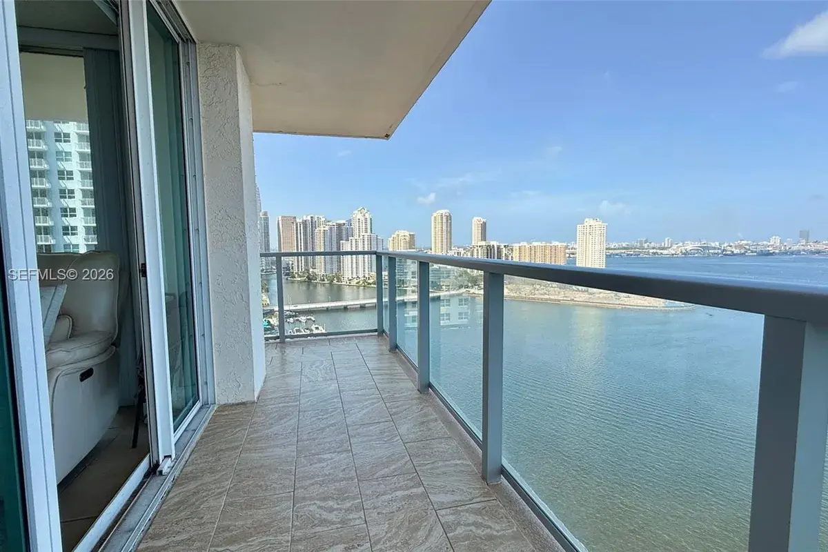 1155 Brickell Bay Dr # 2310, Miami FL 33131