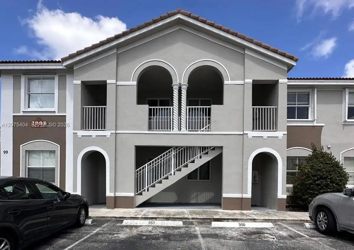 2908 SE 17th Ave # 202, Homestead FL 33035