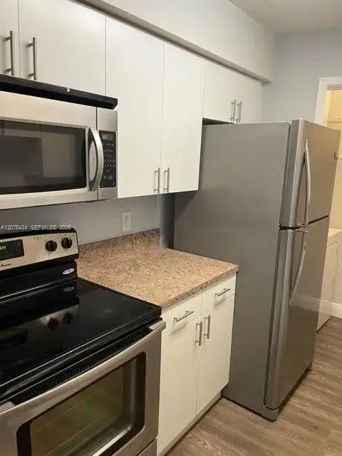 927 Riverside Dr # 326, Coral Springs FL 33071 photo 2