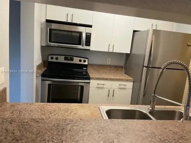927 Riverside Dr # 326, Coral Springs FL 33071 photo 3