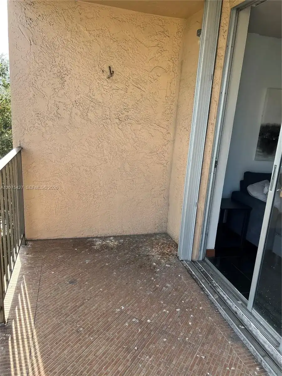 1465 NE 123rd St # 515, North Miami FL 33161 photo 3
