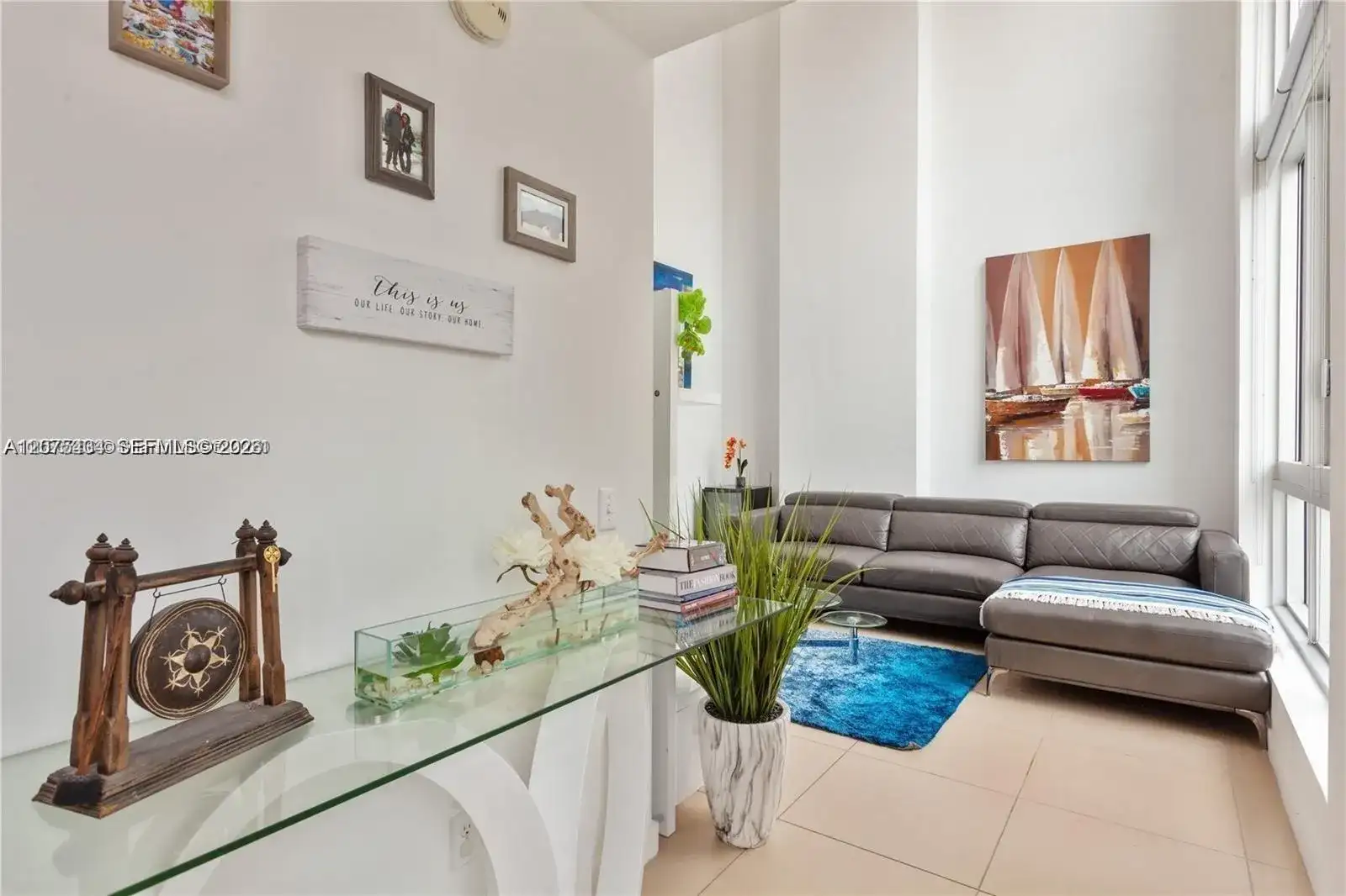 300 S Biscayne Blvd # 432, Miami FL 33131 photo 2