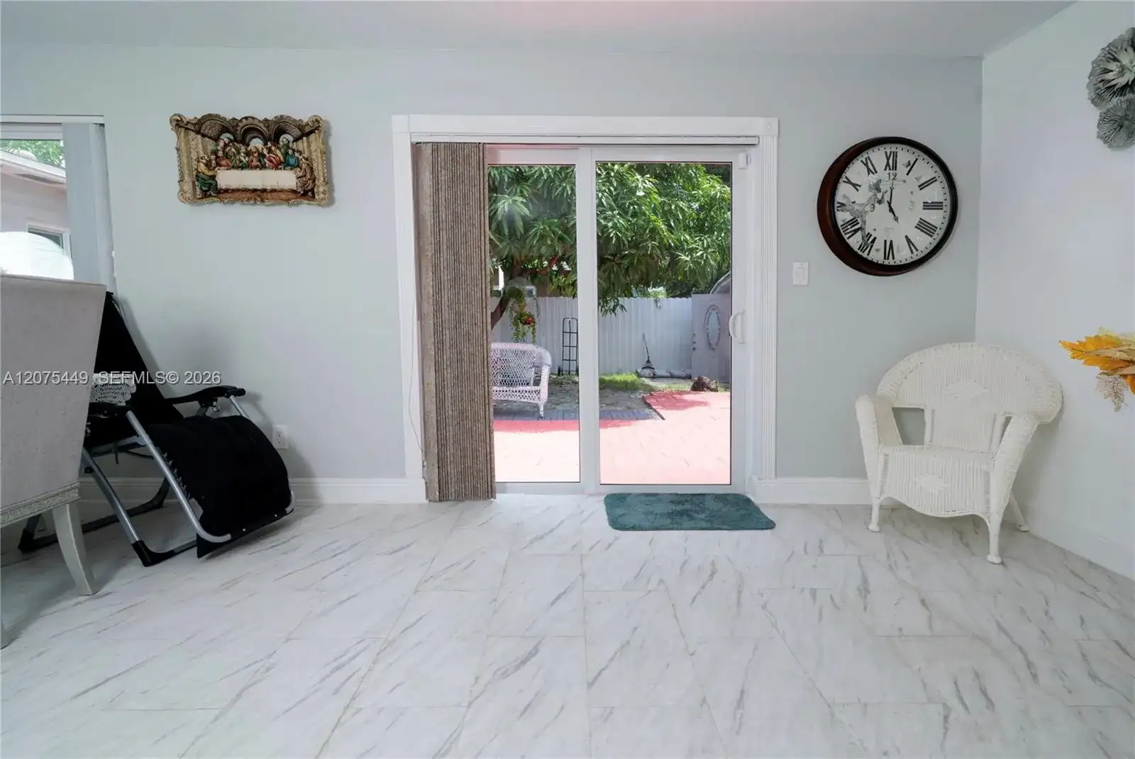 6944 SW 10th Ct, Pembroke Pines FL 33023 photo 4