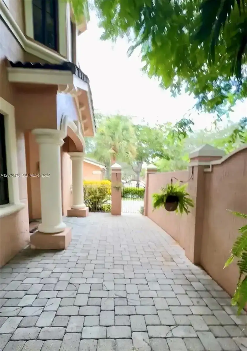 2787 Center Ct Dr # 23, Weston FL 33332 photo 5