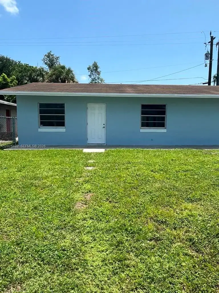 3691 Sw 60 th Terr, Miramar FL 33023 photo 2