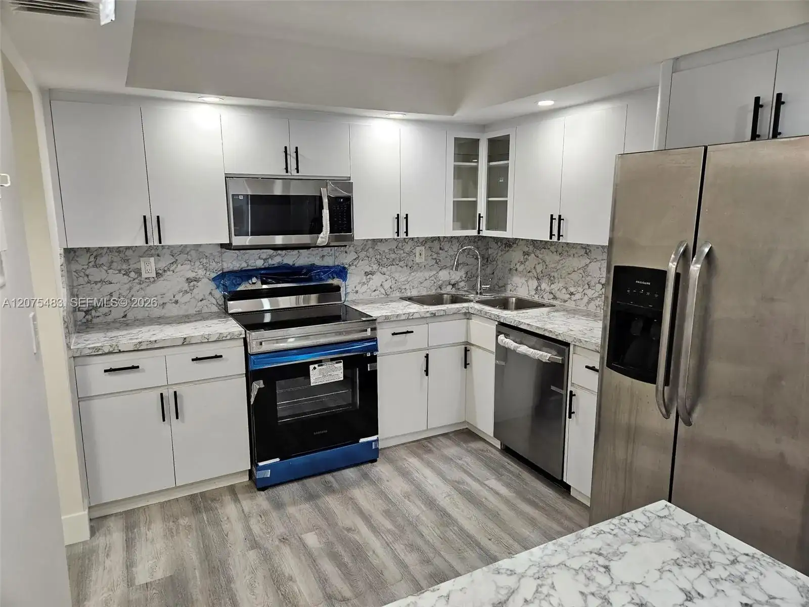 18021 Biscayne Blvd # 1903, Aventura FL 33160 photo 3