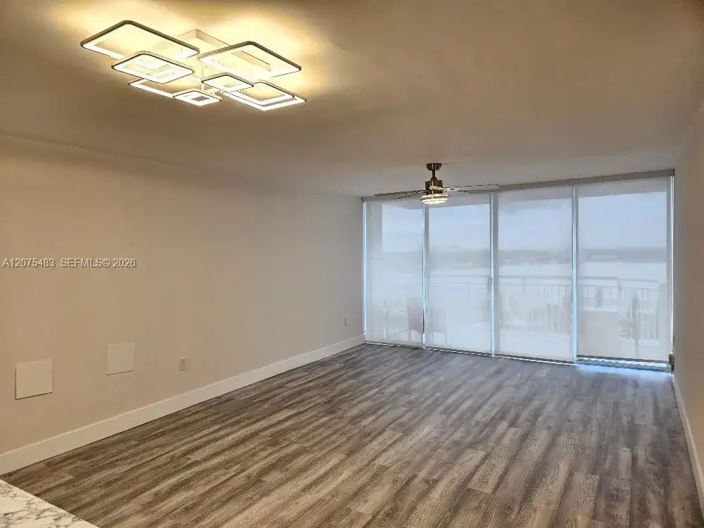 18021 Biscayne Blvd # 1903, Aventura FL 33160 photo 5