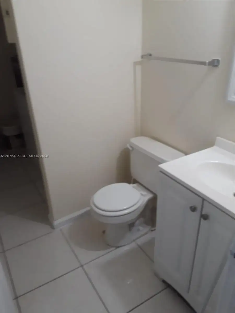 125 San Remo Blvd, North Lauderdale FL 33068 photo 4