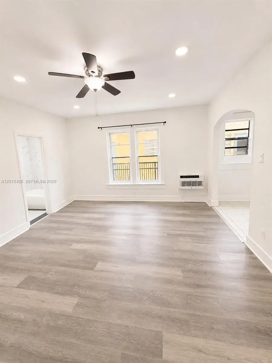 1319 Meridian Ave # 205, Miami Beach FL 33139