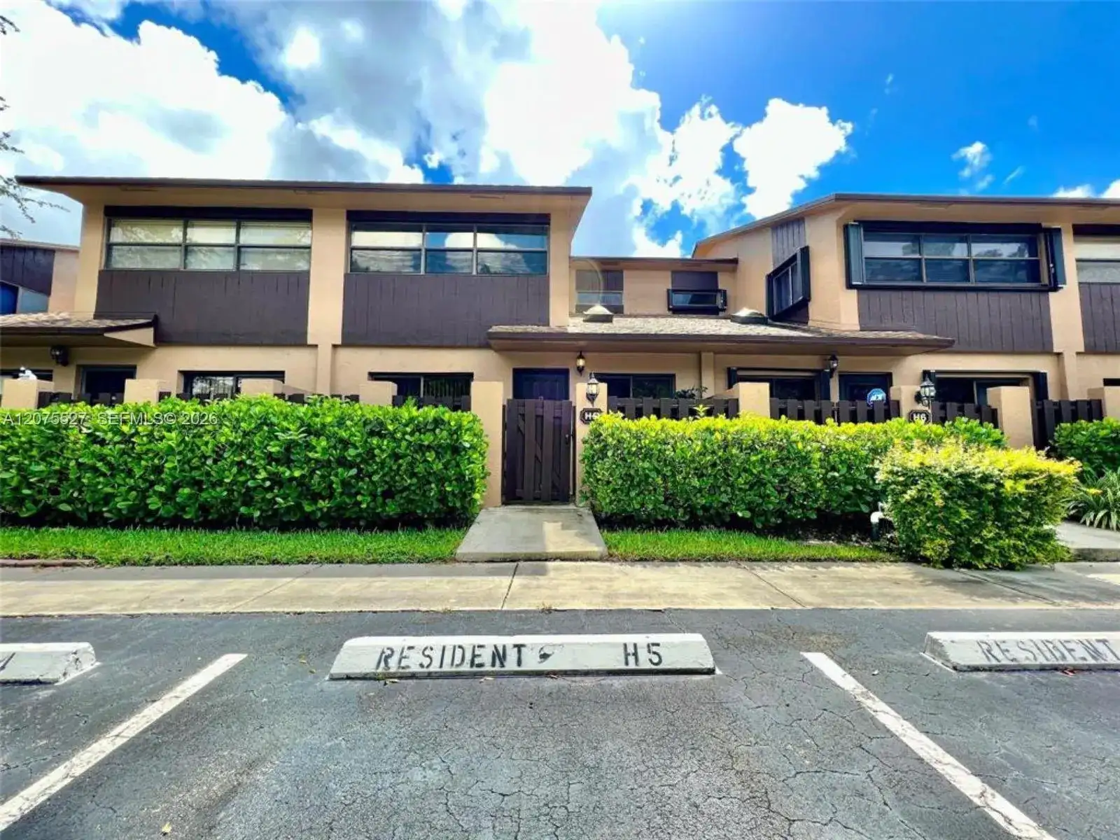 7750 NW 79th Ave # H5, Tamarac FL 33321 photo 3