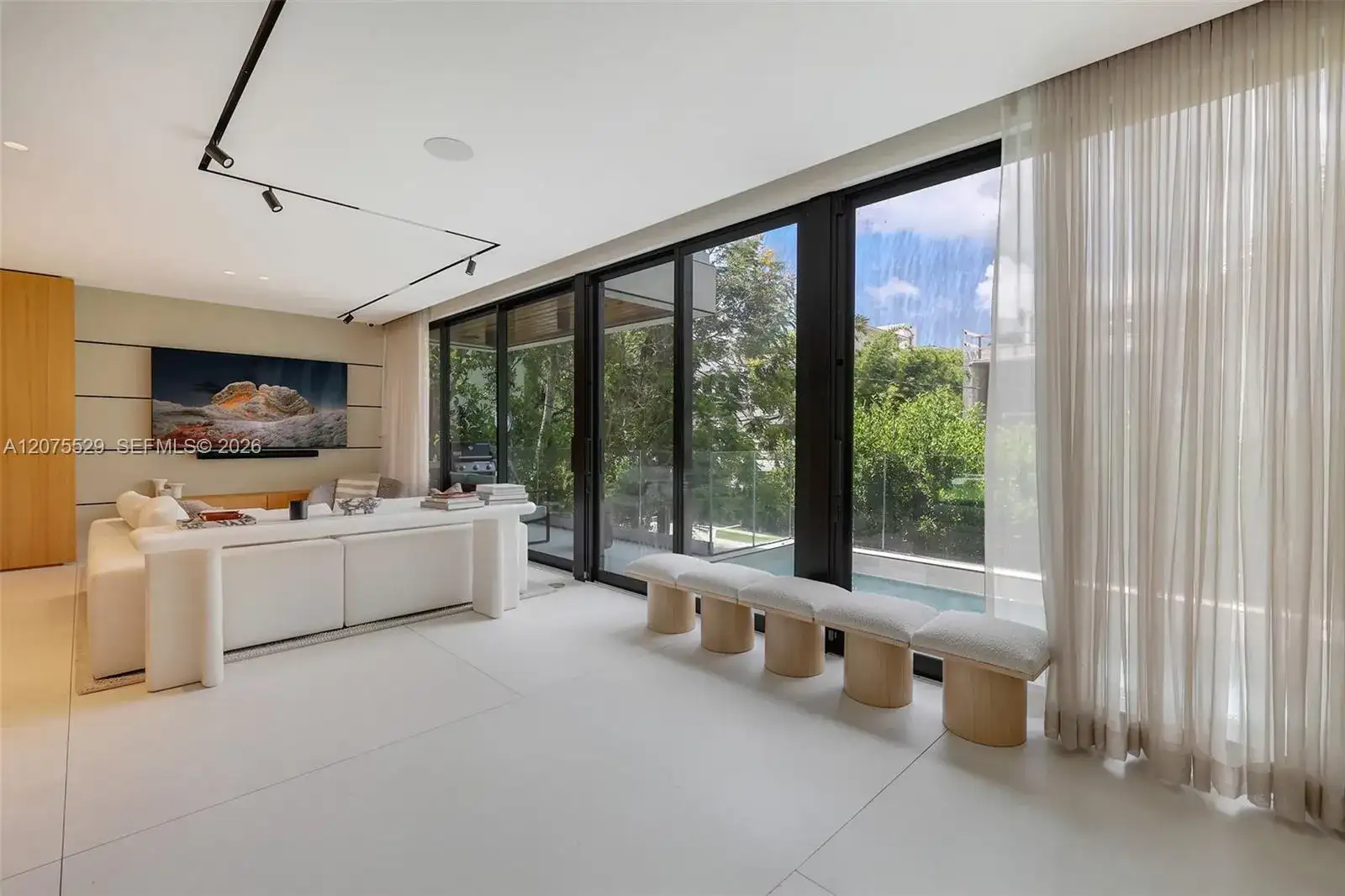 288 Palm Ave, Miami Beach FL 33139 photo 4