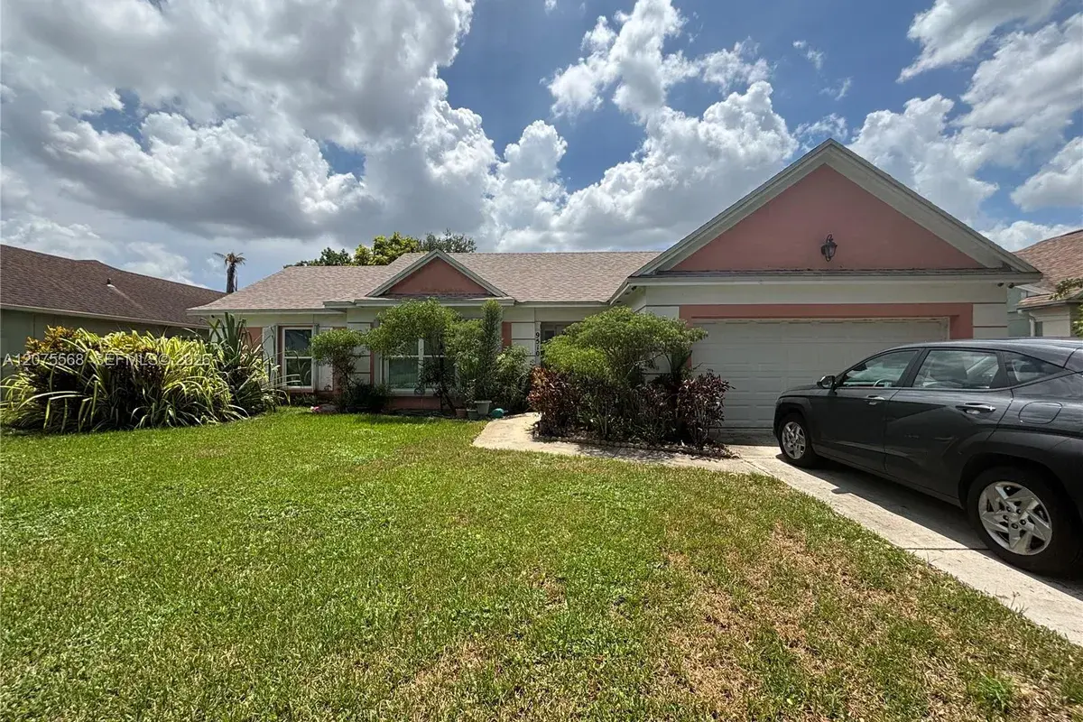 9510 Ashley Dr, Miramar FL 33025