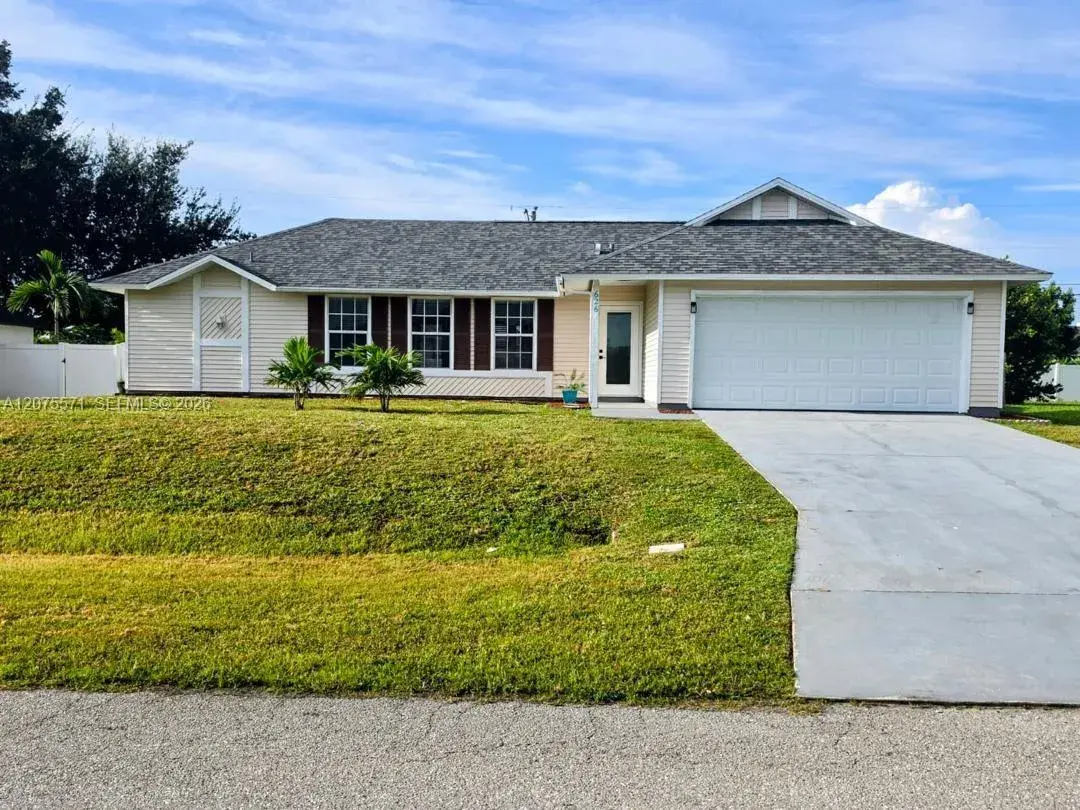 626 SW 25th Ter, Cape Coral FL 33914