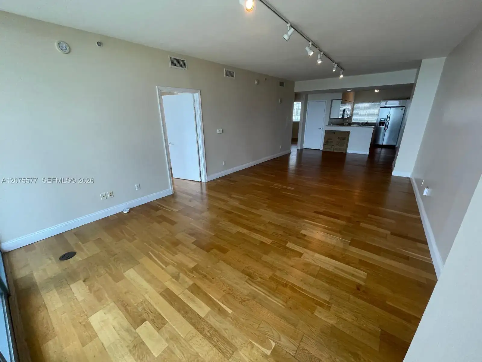 601 NE 36th St # 1209, Miami FL 33137 photo 4