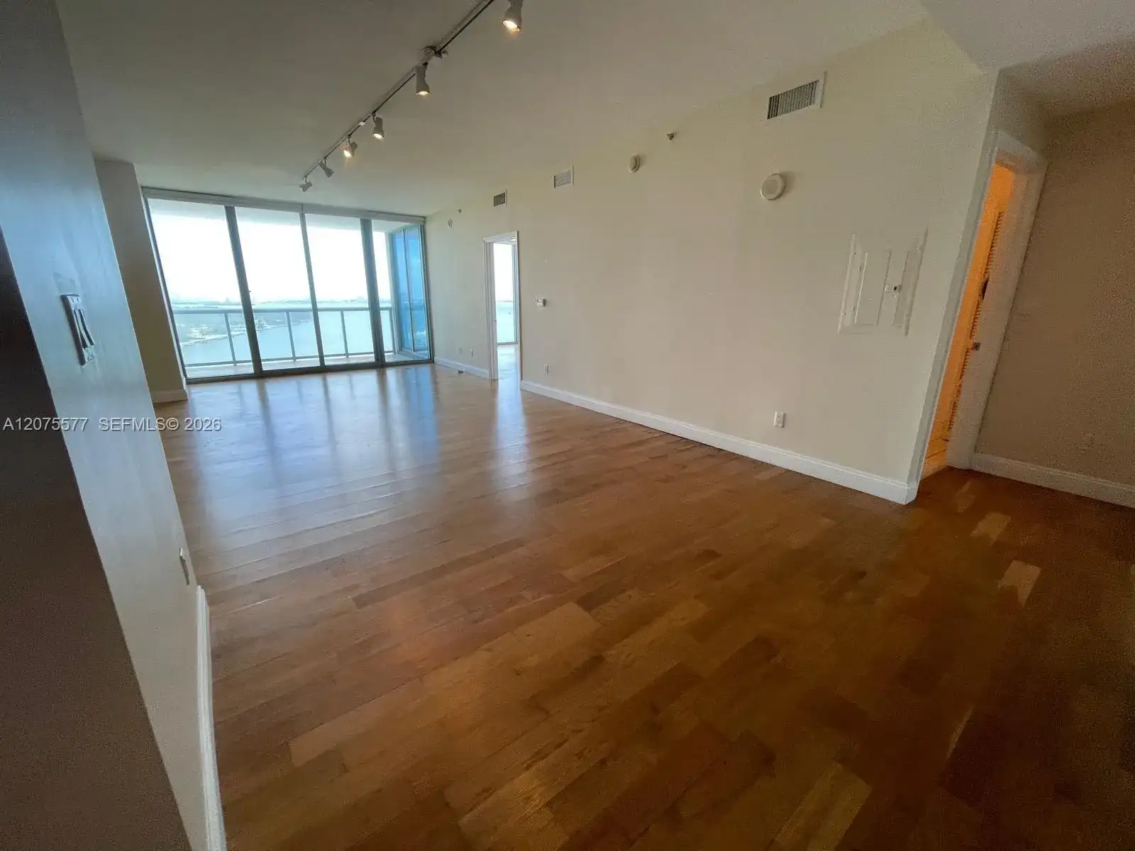 601 NE 36th St # 1209, Miami FL 33137 photo 5