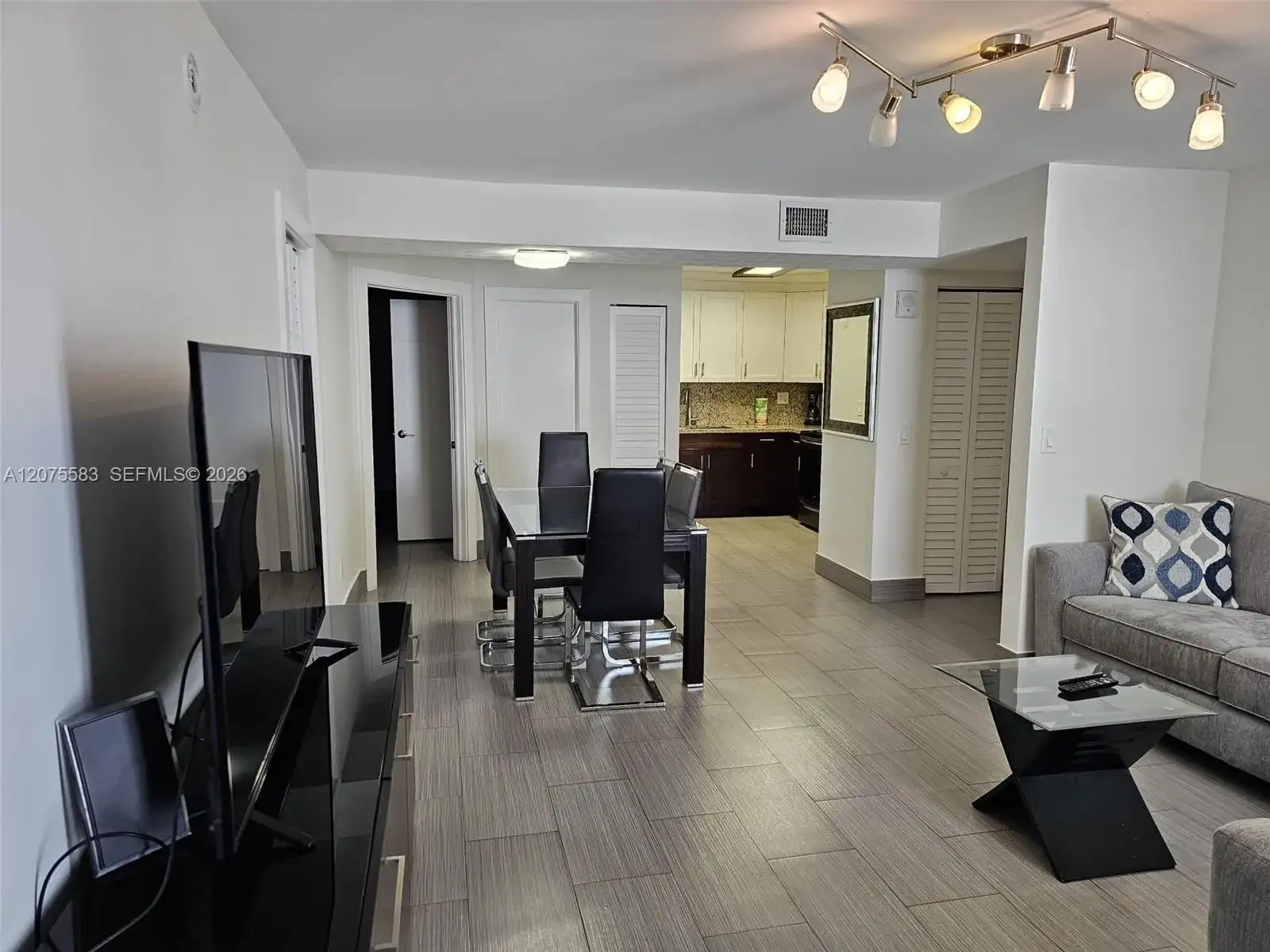 3605 Indian Creek Dr # 203, Miami Beach FL 33140 photo 2