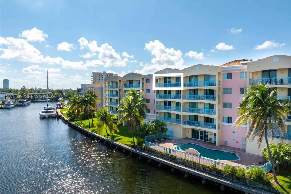 201 Golden Isles Dr # 505, Hallandale Beach FL 33009