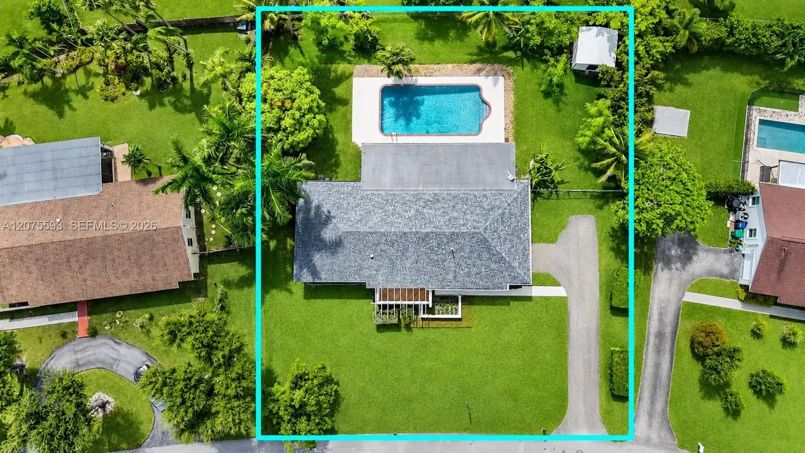 18465 SW 89th Ct, Cutler Bay FL 33157 photo 4