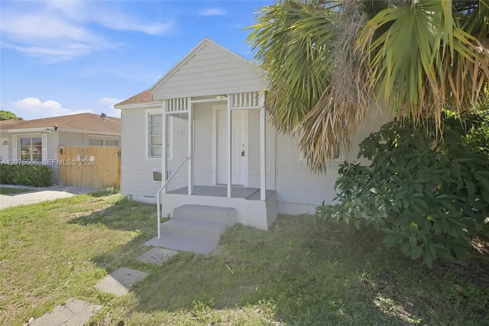 611 N Broadway, Lantana FL 33462 photo 2