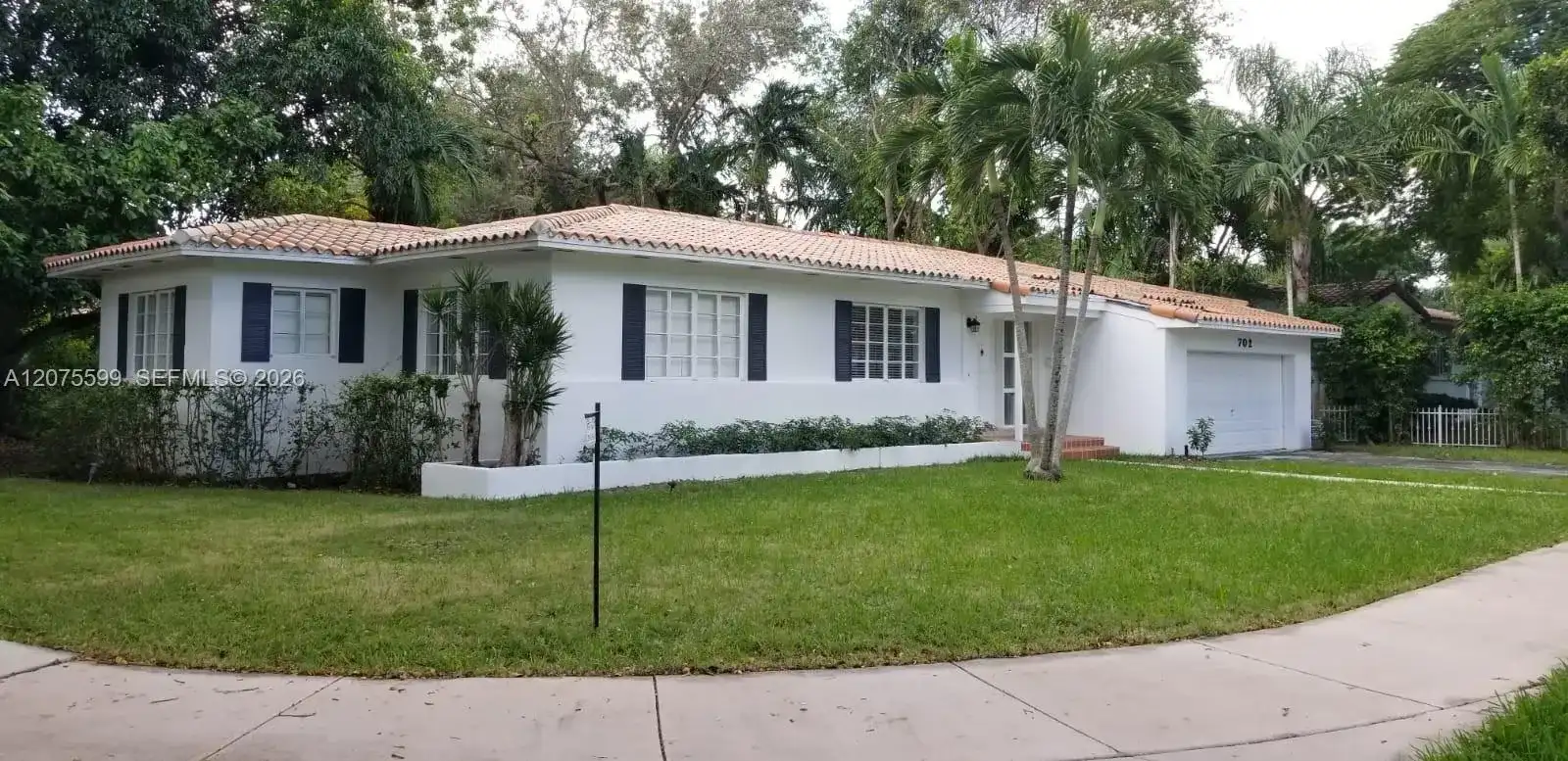 702 Tibidabo Ave, Coral Gables FL 33143