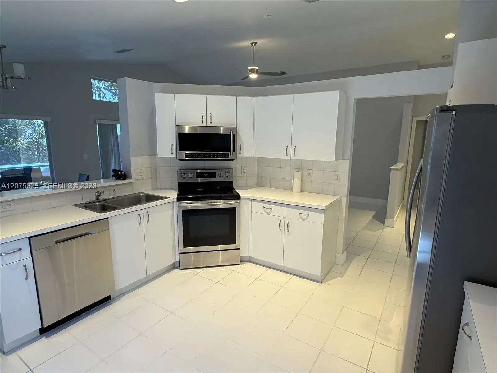 1646 SW 148th Ter # 1646, Pembroke Pines FL 33027 photo 4