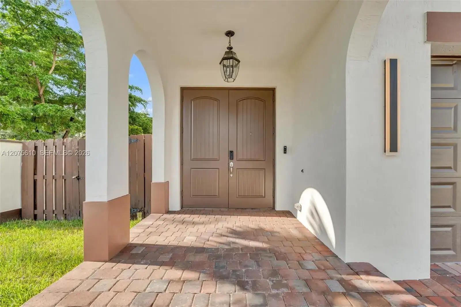 10204 NW 86th St, Doral FL 33178 photo 5