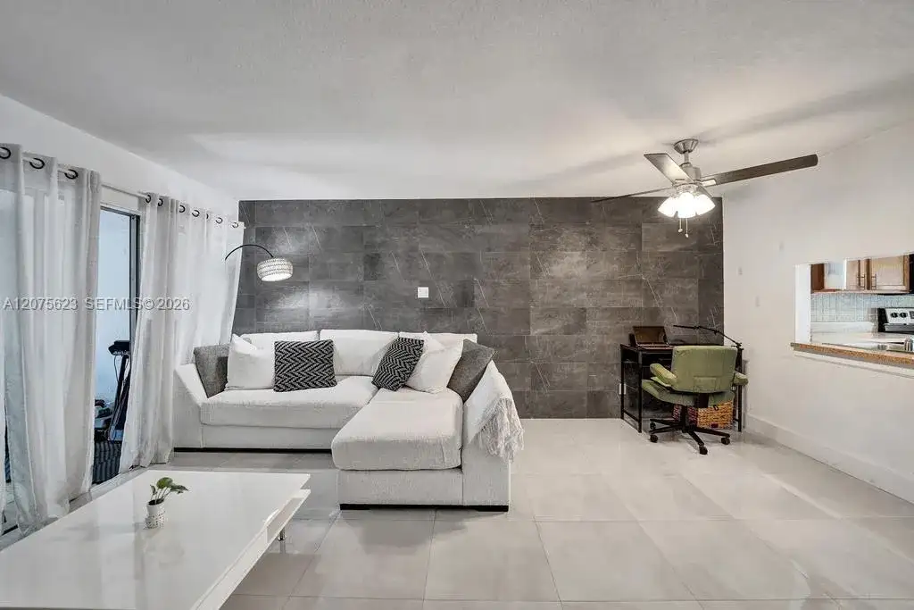 3000 NW 5th Ter # 112, Pompano Beach FL 33064 photo 2
