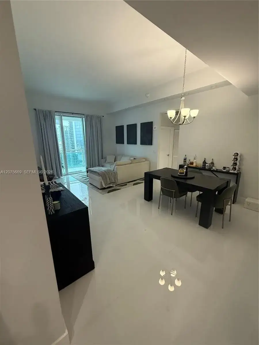 951 Brickell Ave # 4105, Miami FL 33131 photo 5