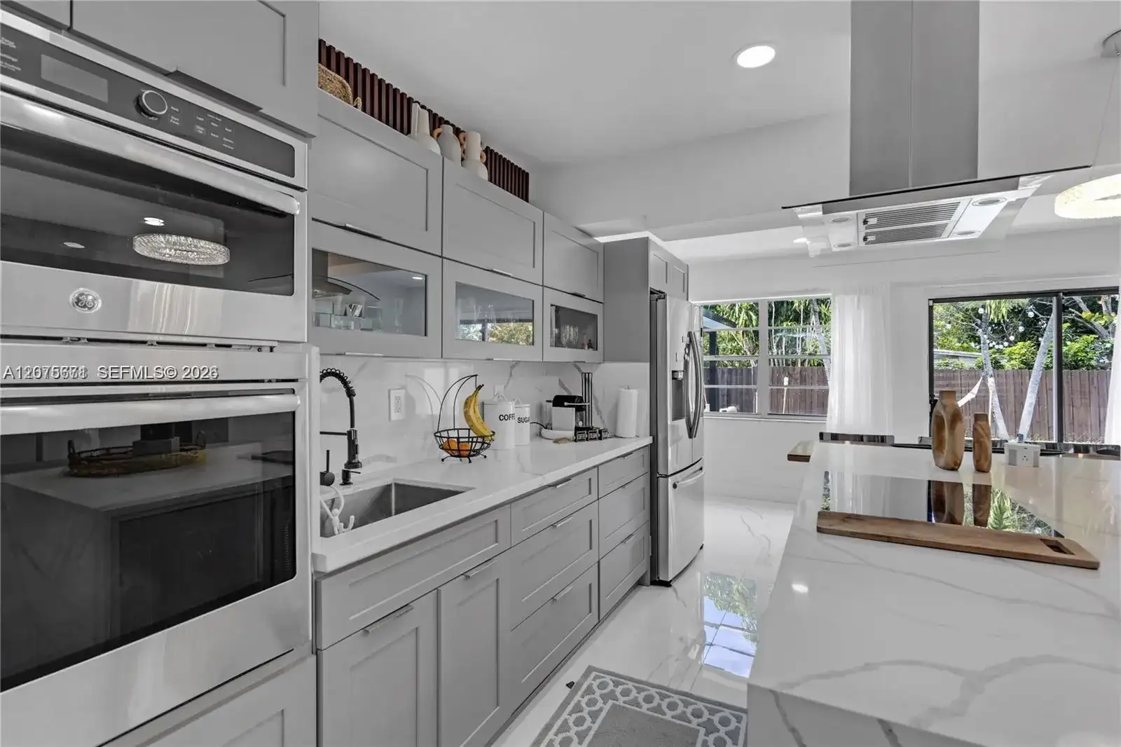 7031 SW 12th St, Pembroke Pines FL 33023 photo 3