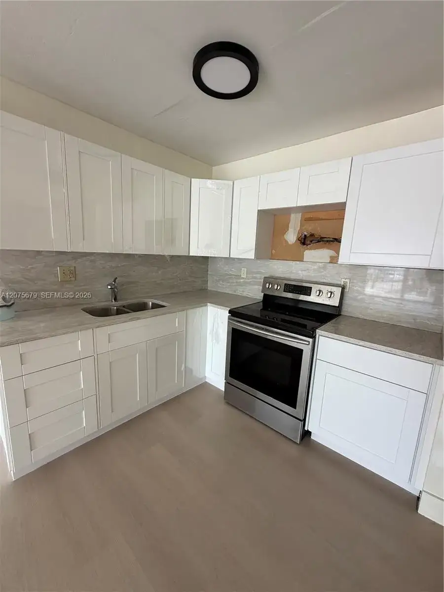 1800 NW 24th Ave # 220, Miami FL 33125
