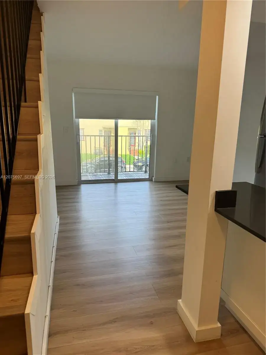 1025 SW 6th Ave # 6, Miami FL 33130 photo 3