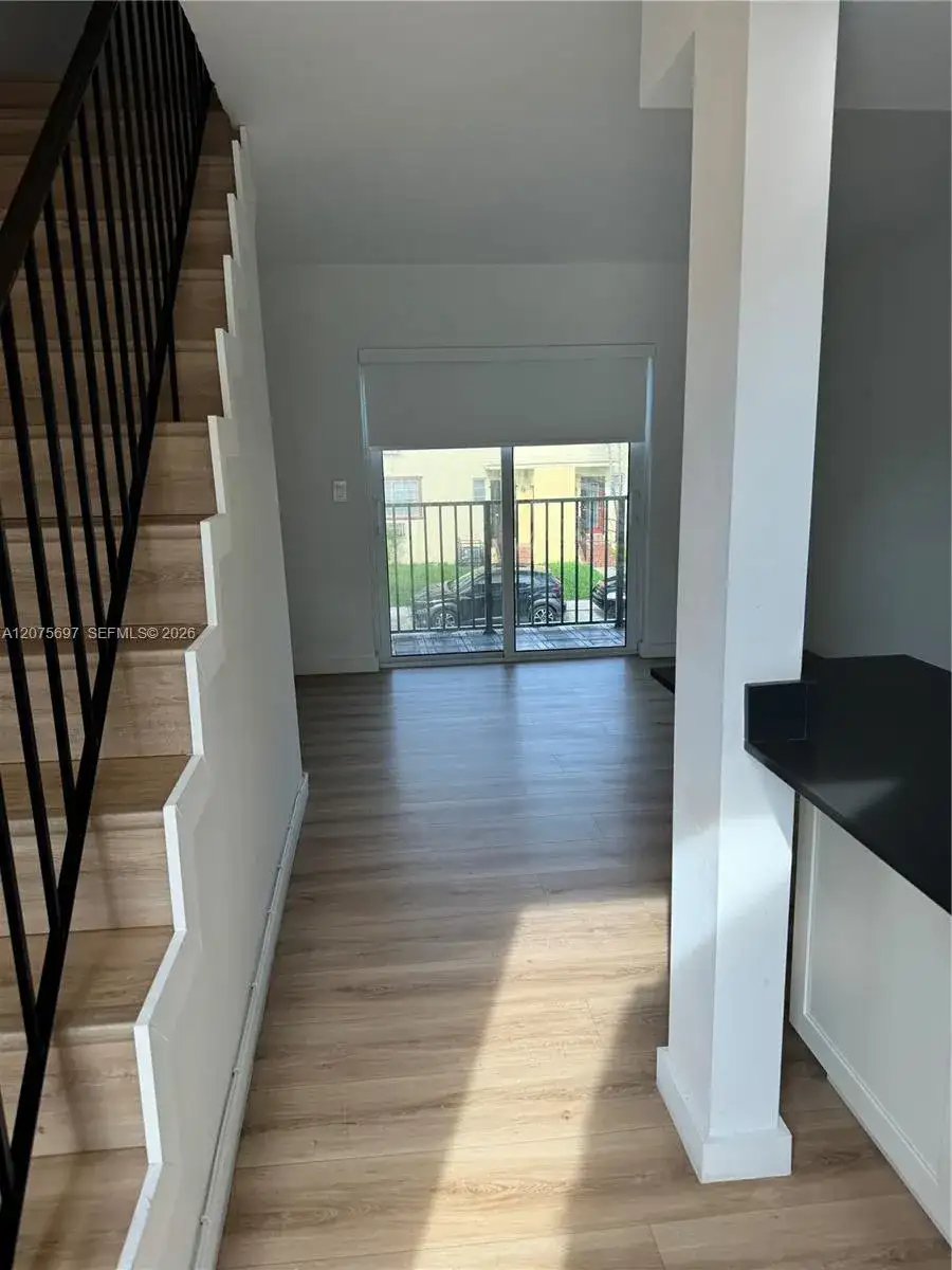 1025 SW 6th Ave # 6, Miami FL 33130 photo 4